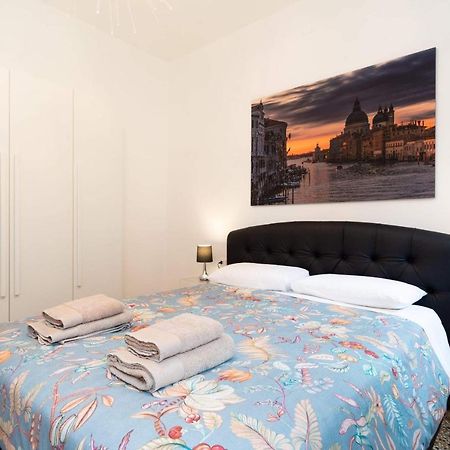 Just Urban Stays - Castello 5067 Boutique Apartment Венеція Екстер'єр фото