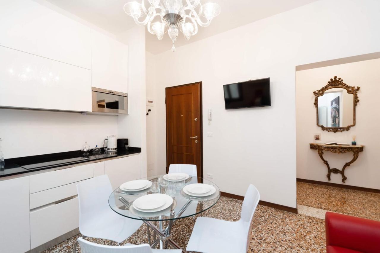 Just Urban Stays - Castello 5067 Boutique Apartment Венеція Екстер'єр фото