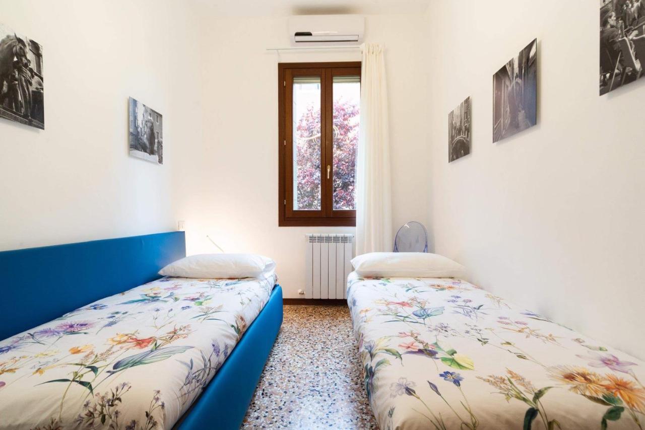 Just Urban Stays - Castello 5067 Boutique Apartment Венеція Екстер'єр фото