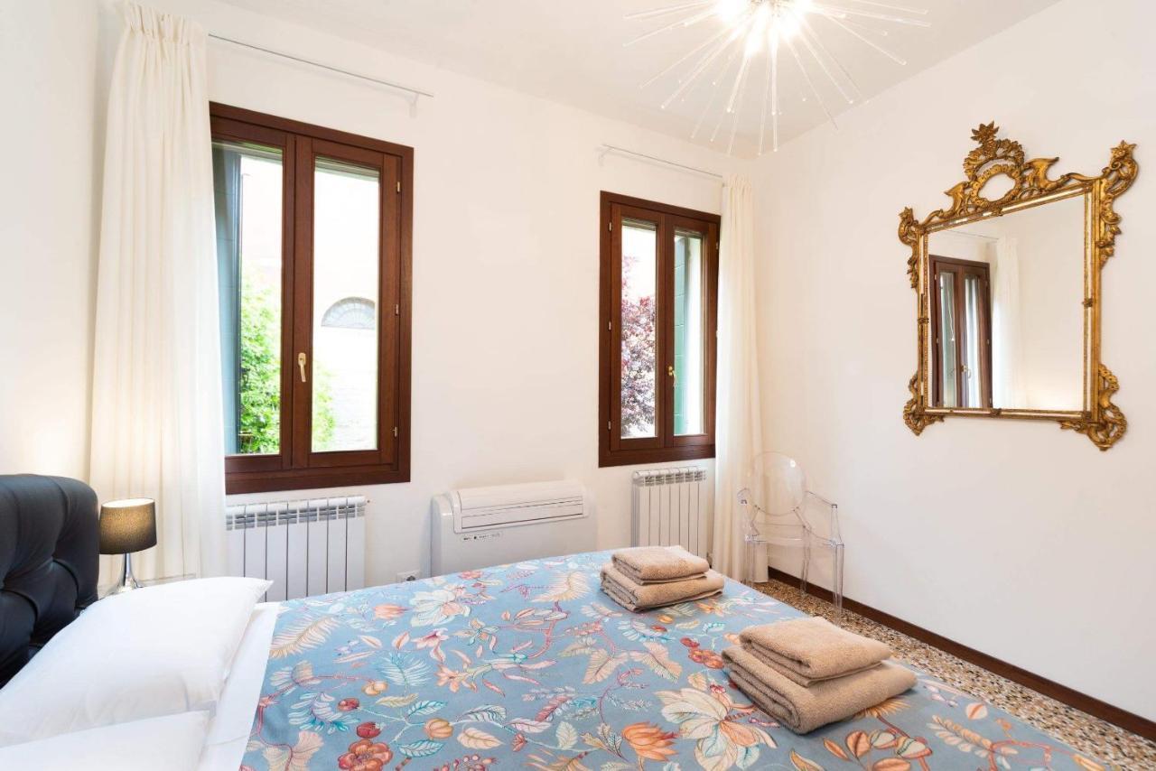 Just Urban Stays - Castello 5067 Boutique Apartment Венеція Екстер'єр фото