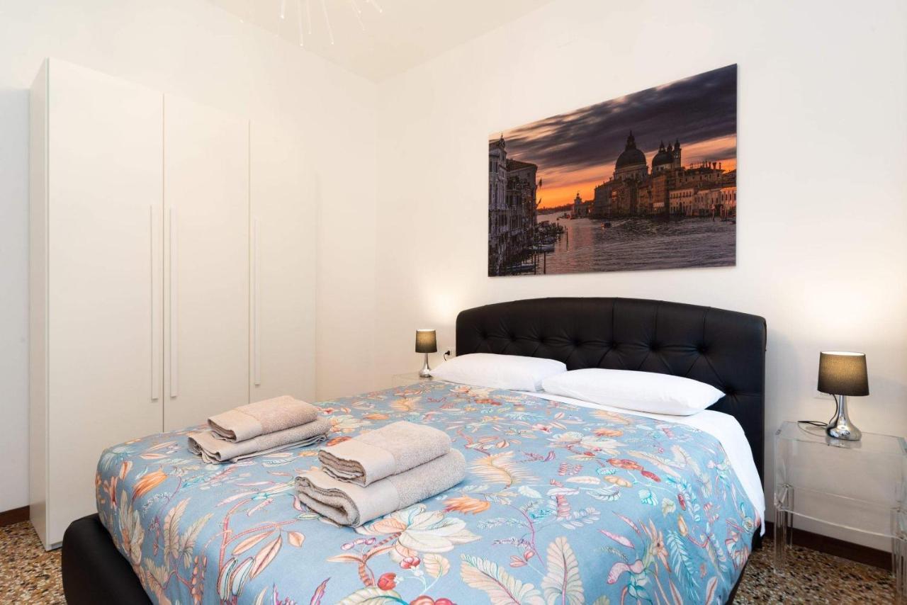 Just Urban Stays - Castello 5067 Boutique Apartment Венеція Екстер'єр фото