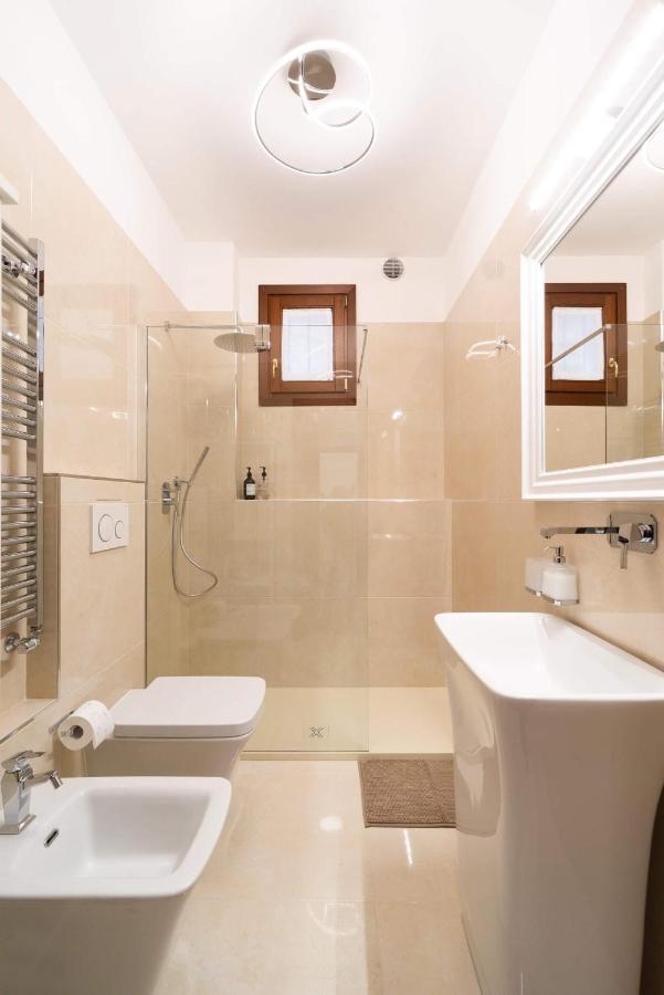 Just Urban Stays - Castello 5067 Boutique Apartment Венеція Екстер'єр фото