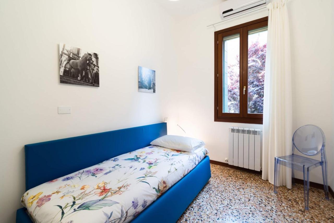 Just Urban Stays - Castello 5067 Boutique Apartment Венеція Екстер'єр фото